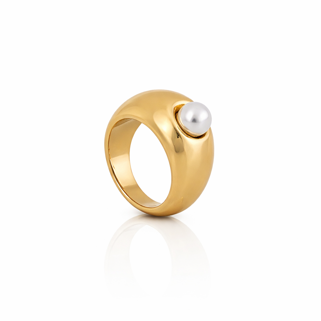 Women’s Ring (Size 7)