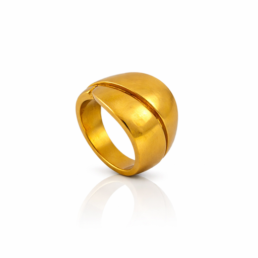 [2023-08-07-188c.jpg] Women's Ring (Size 10)