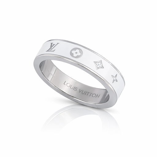 [2023-08-13-204f2.jpg] Women's Ring (Size 6)