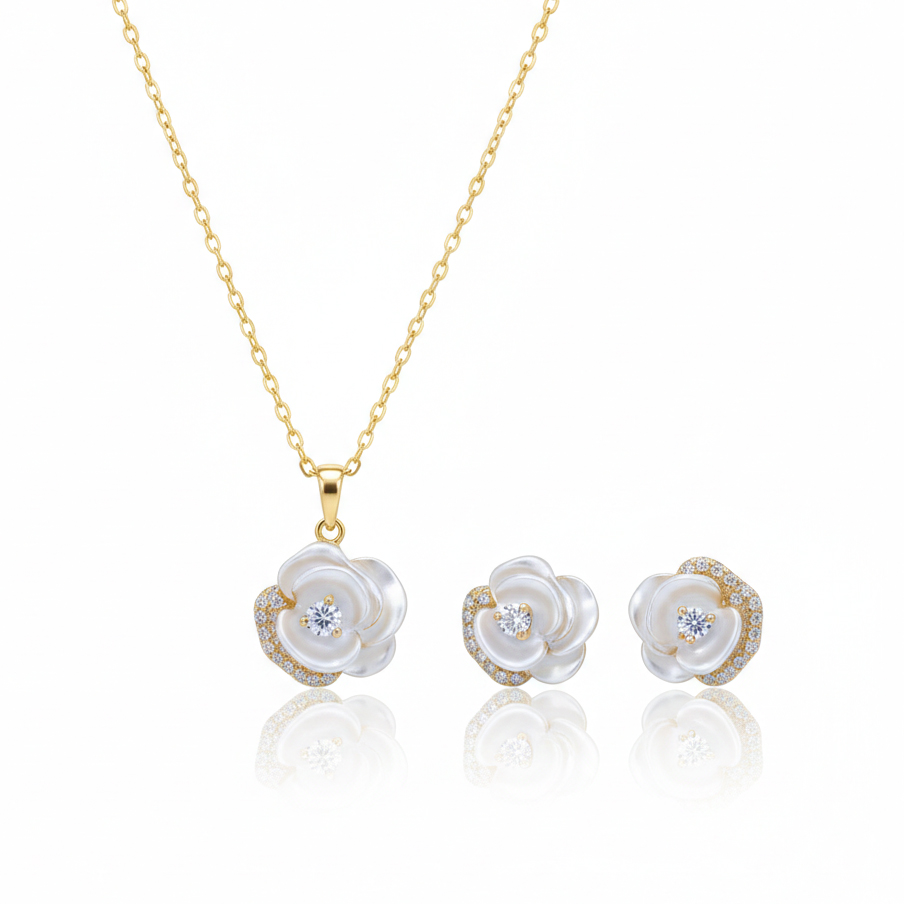Women's Pendant Set