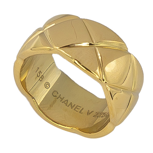 [2023-08-13-203a.jpg] Women's Rings ( Size 6 )