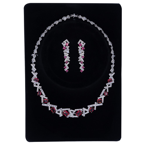 [2023-12-05-18.jpg] Women's wedding