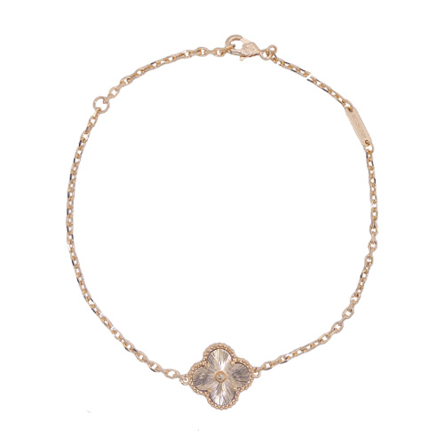 [2025-10-22-127C.jpg] Women’s Bracelet